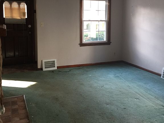 2nd image of 3291 W 125th St