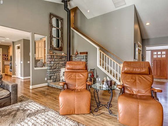 5th image of 18170 S Brookstone Dr