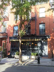 Rented by R New York