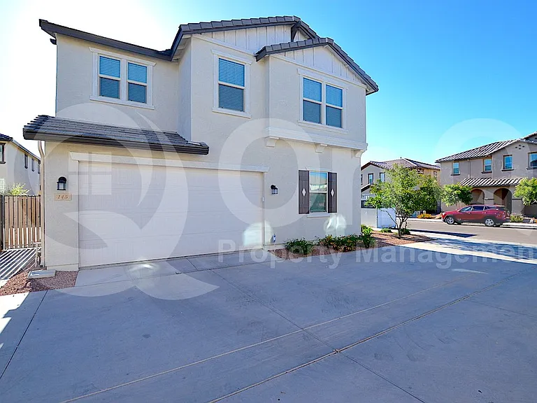 145 E Bluejay Dr — Photo 2