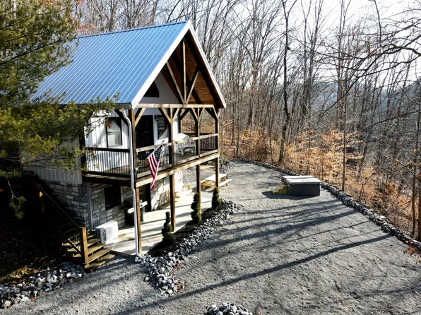 344 Skaggs Rd, Londonderry, OH 45647
