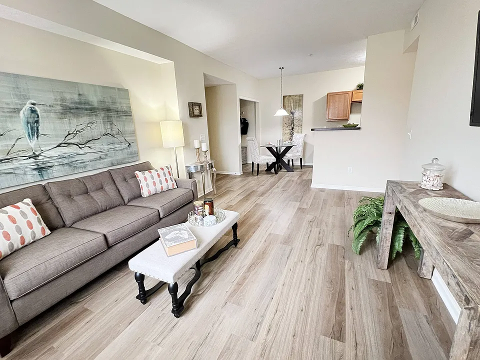 Residences at Northgate Crossing
