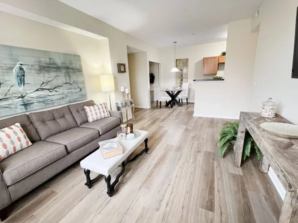 Residences at Northgate Crossing