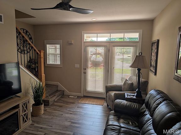 4th image of 5017 River Aire Dr S APT 3