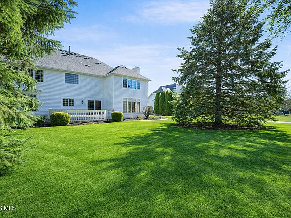 3rd image of 26281 Seminary Rd