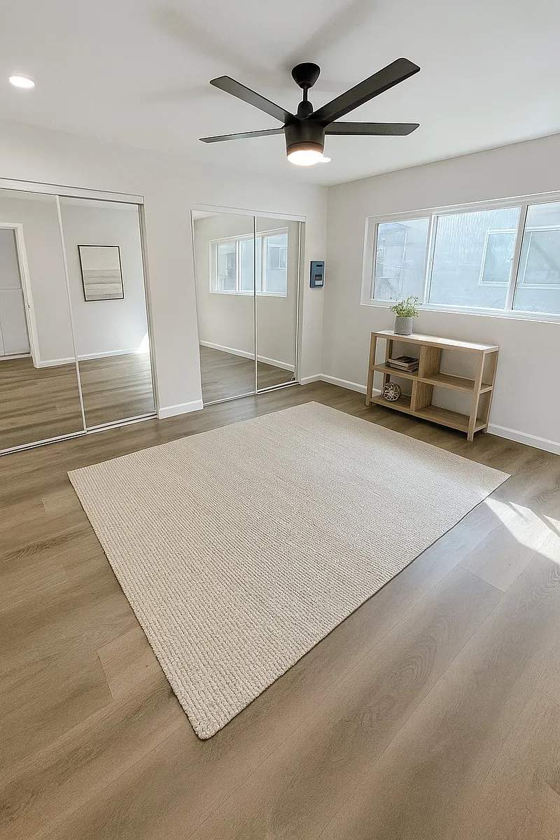 Building Photo - 1614 Henderson Ave #5