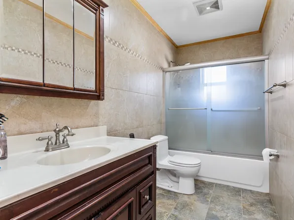 91-11 163rd Avenue image 6 of 15