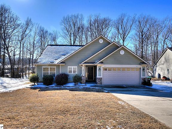 2nd image of 126 Brookwood Creek Dr