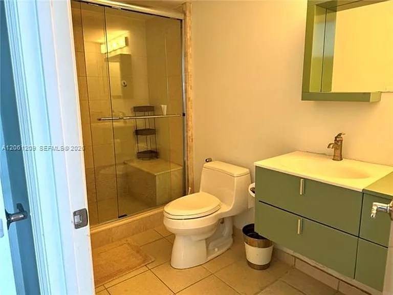 16699 Collins Ave #CU-1504 — Photo 6