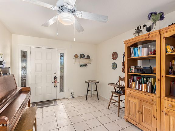 5th image of 2015 E CLAIRE Drive