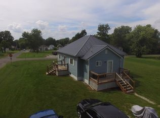 700 N 6th St, Benld, IL 62009