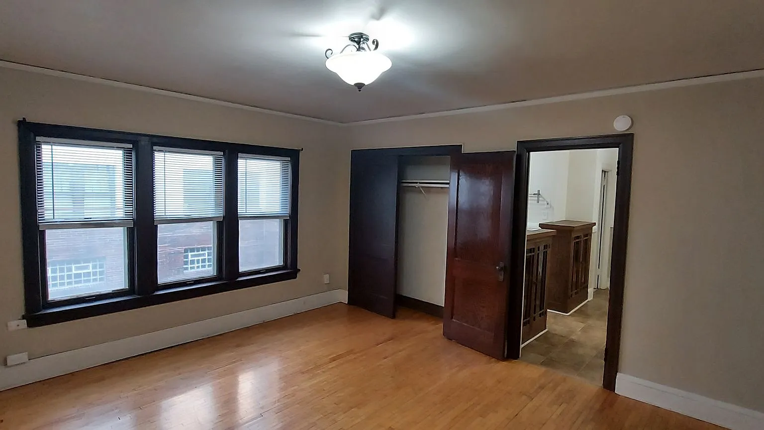 1168 Grand Ave — Photo 1