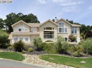 2198 Hidden Pond Rd, Lafayette, CA 94549