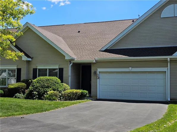 45 Moor Dr, Easton, PA 18045