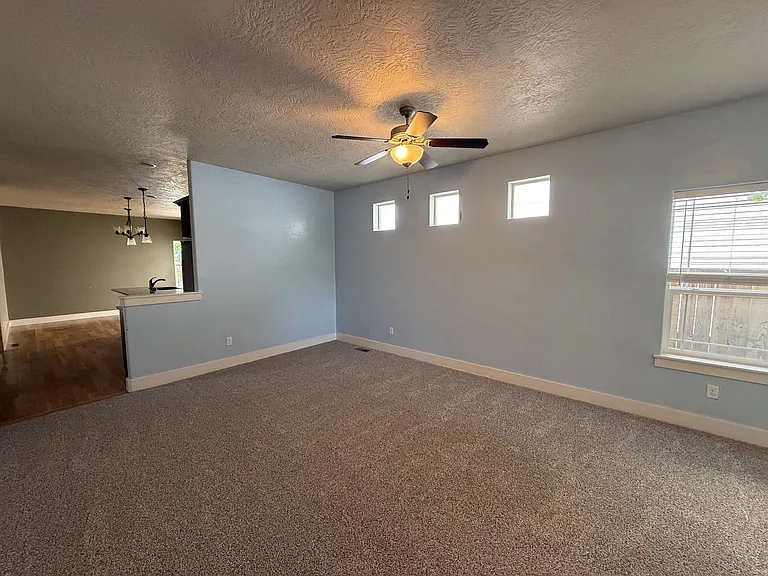 6007 S Kelso Way — Photo 4