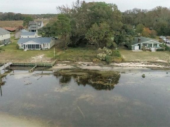 4th image of 118 N River Beach Ln