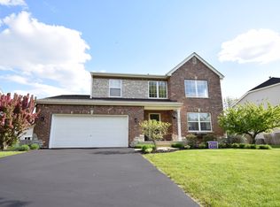 1675 Rosehall Ln, Elgin, IL 60123
