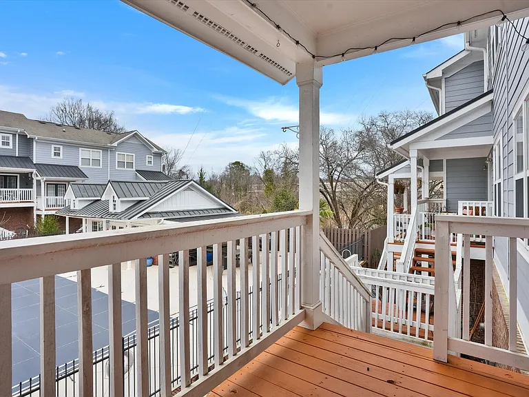 324 Carlyle Park Dr #1 — Photo 2