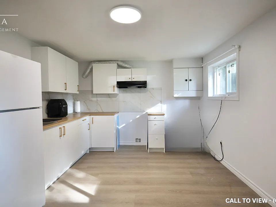 85 High Acres Cres #2