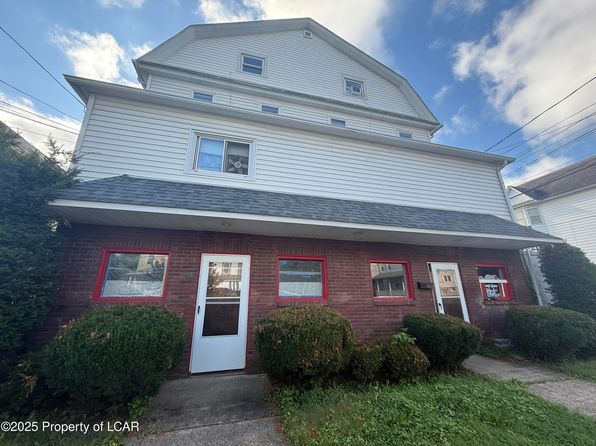205-207 Boland Ave