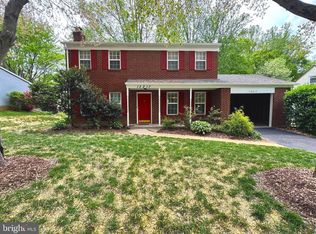 13217 Nickleson Dr, Woodbridge, VA 22193