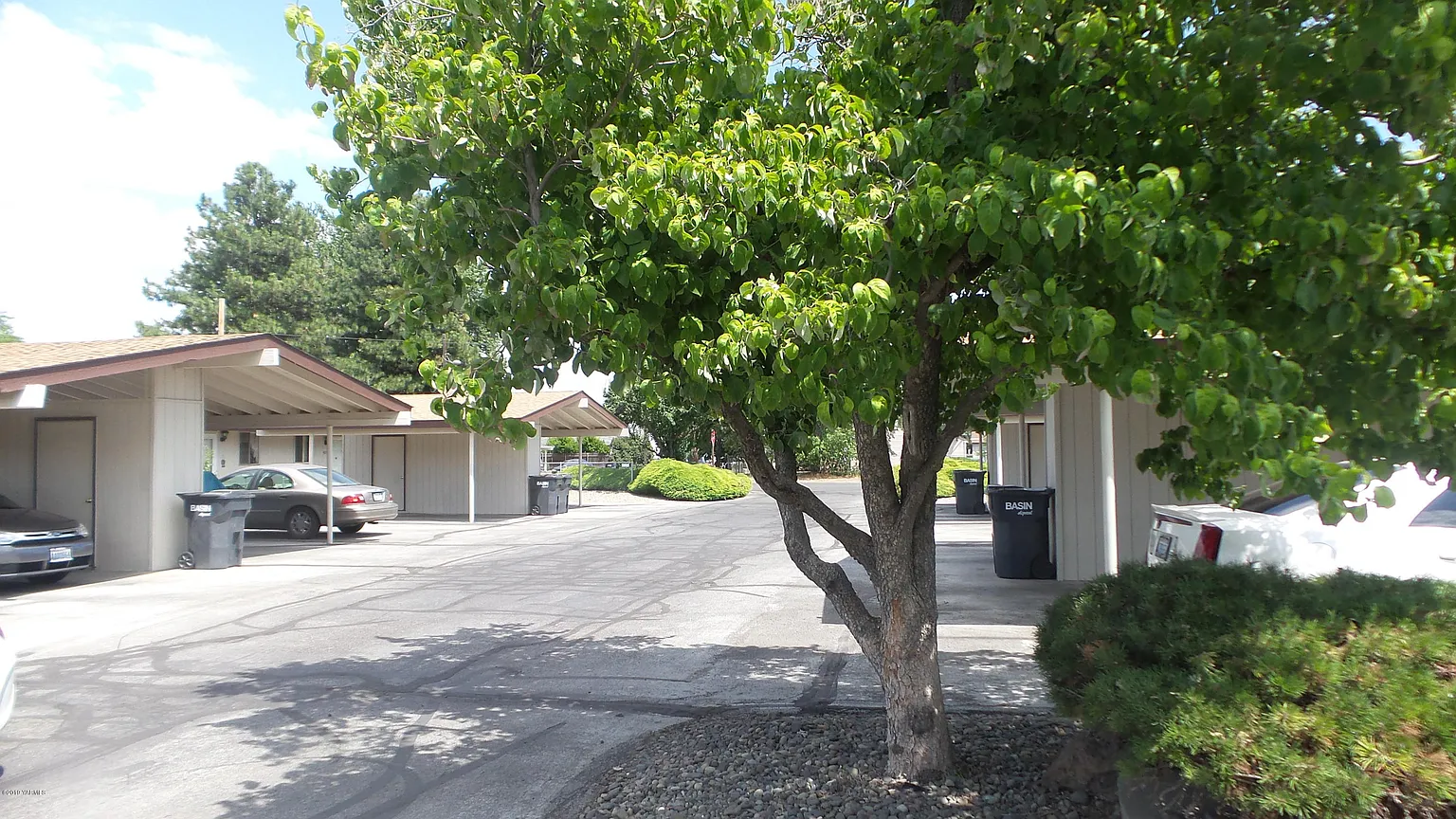 506/515 Richards Rd photo 1