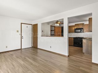 4201 S Locust Dr #8, Sioux Falls, SD 57105