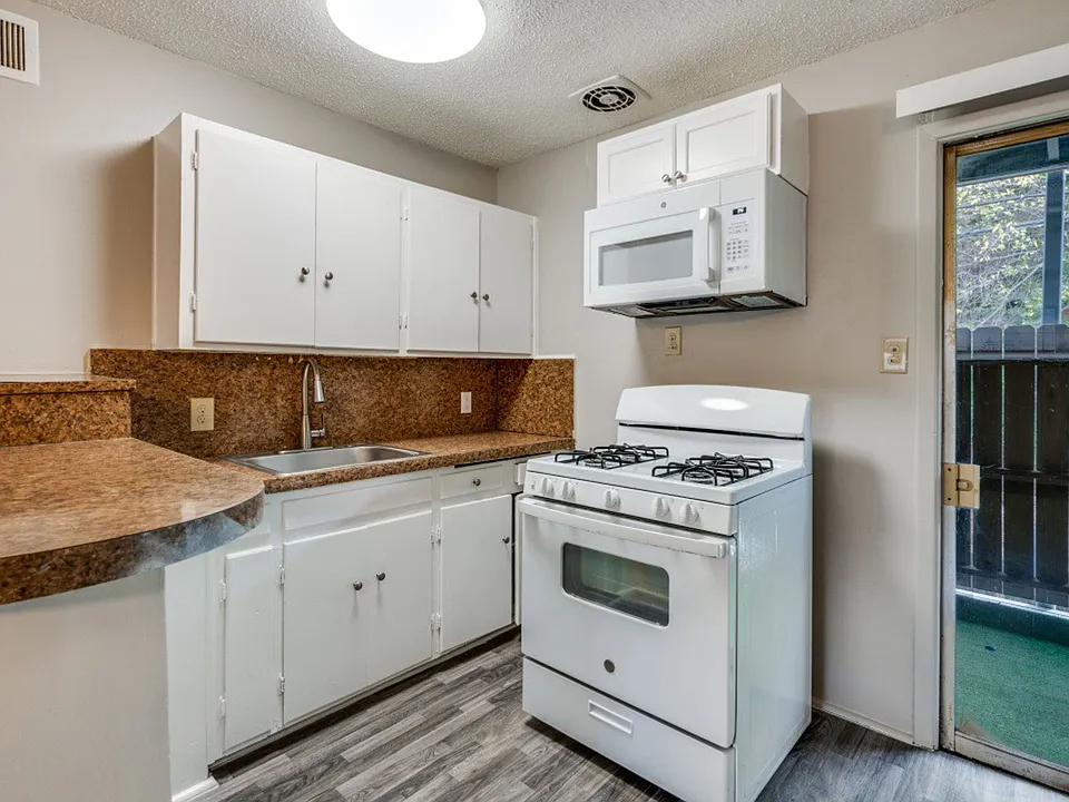 Villa Capri Apartments