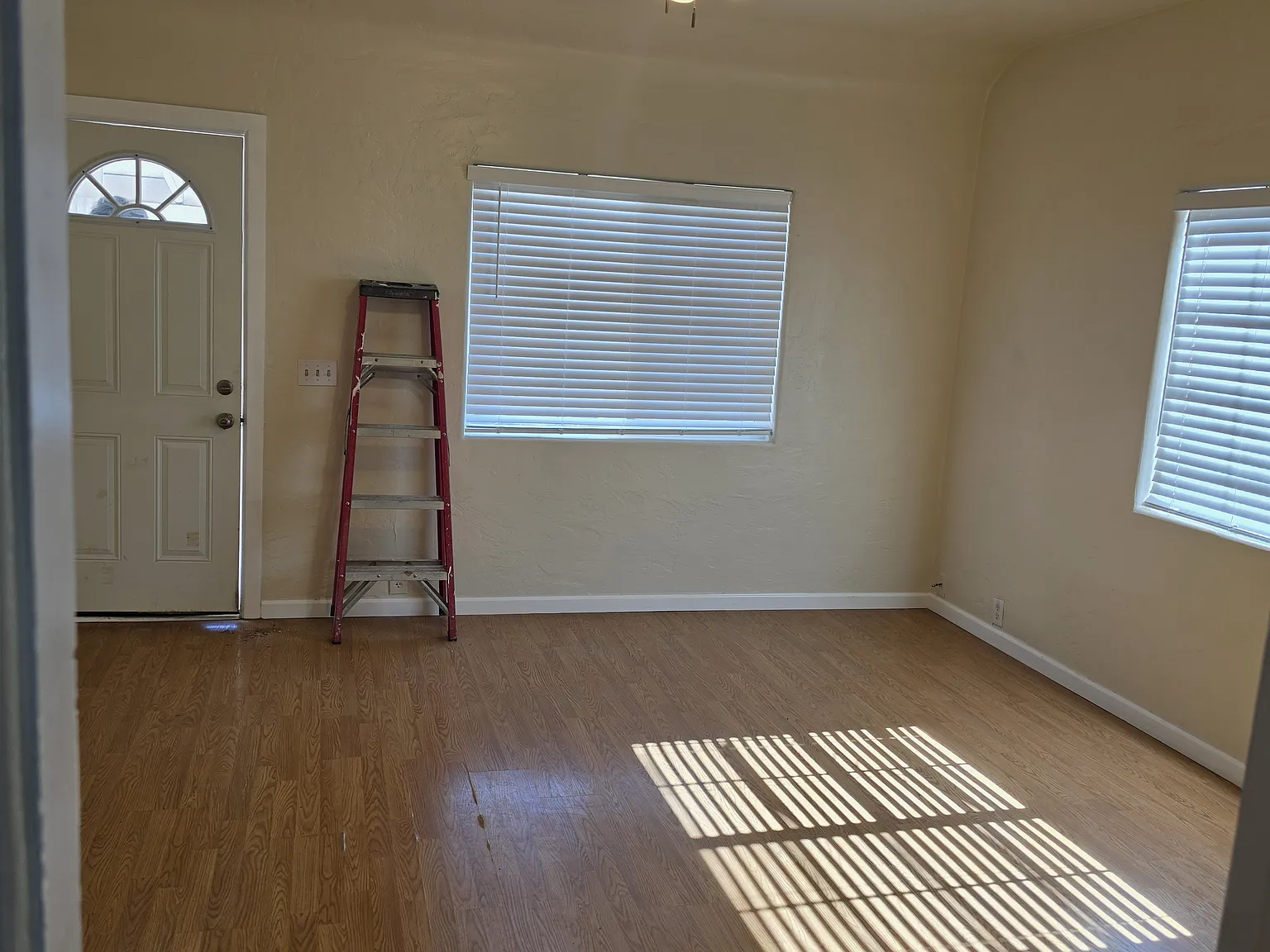 1 bed, 450 sqft, $1,100 — Photo 3