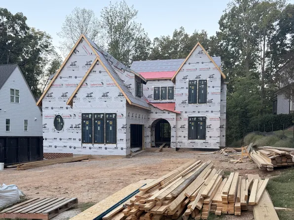 1807 Stillwater Dr, Raleigh, NC 27607