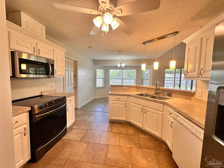 3304 Tiller Ct — Photo 7