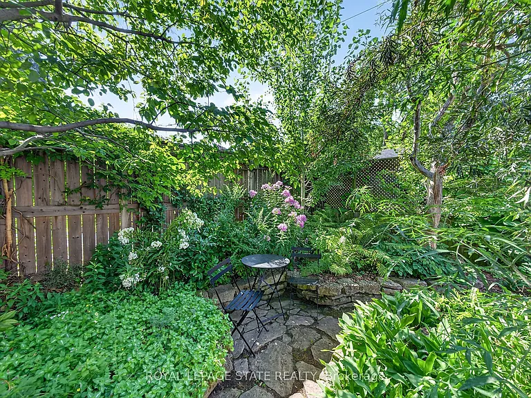 171 Emerald St S — Photo 41