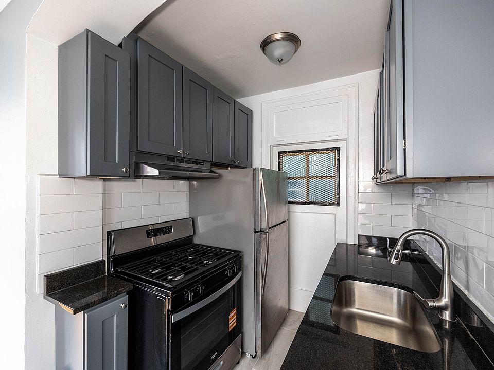 1st image of 1367 W Estes Ave #1H