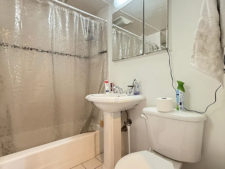 15 Euston Rd #19 — Photo 5