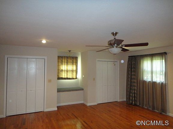 3rd image of 60 Timothy Ln