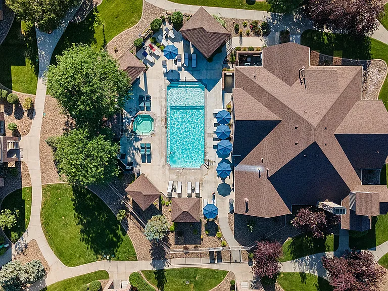 Pool and Clubhouse 2