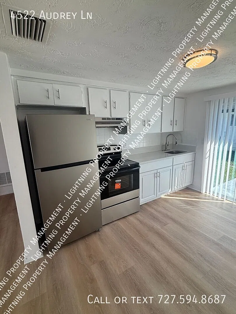 Renovated 2 Bedroom in quiet community — Photo 1