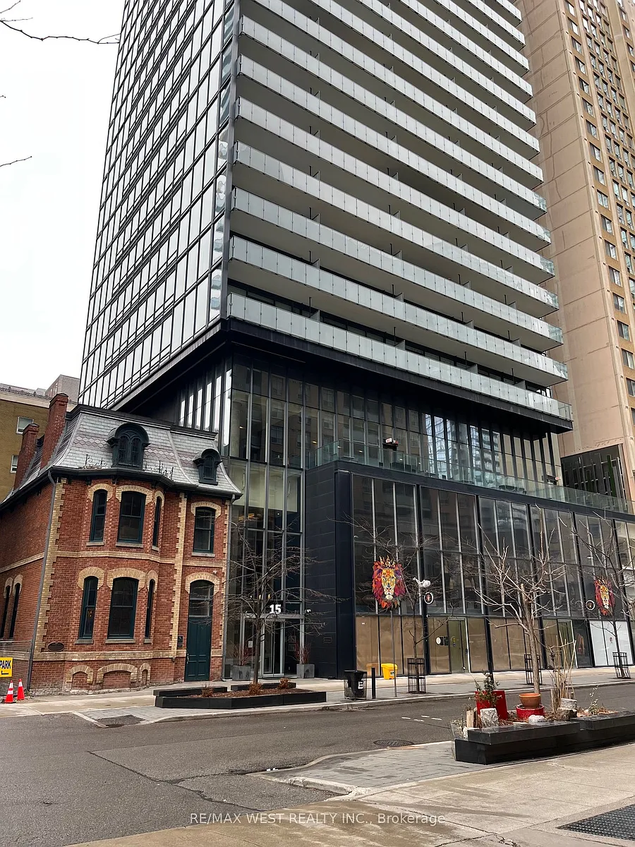 Building Photo - 15 Grenville St #1106
