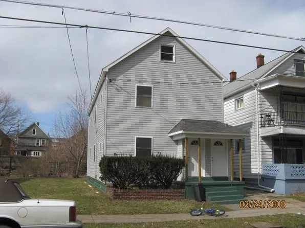 632 E 4th St, Erie, PA 16507