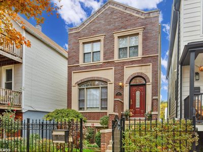 2521 N Fairfield Ave, Chicago, IL, 60647