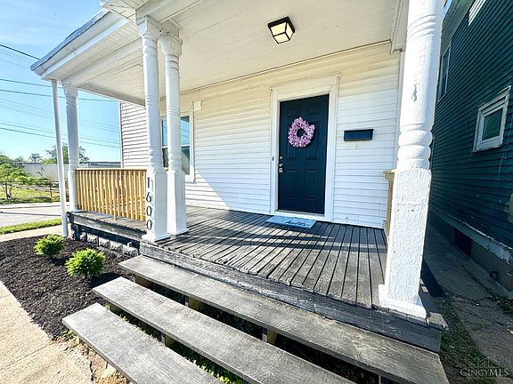 3rd image of 1600 Brewster Ave