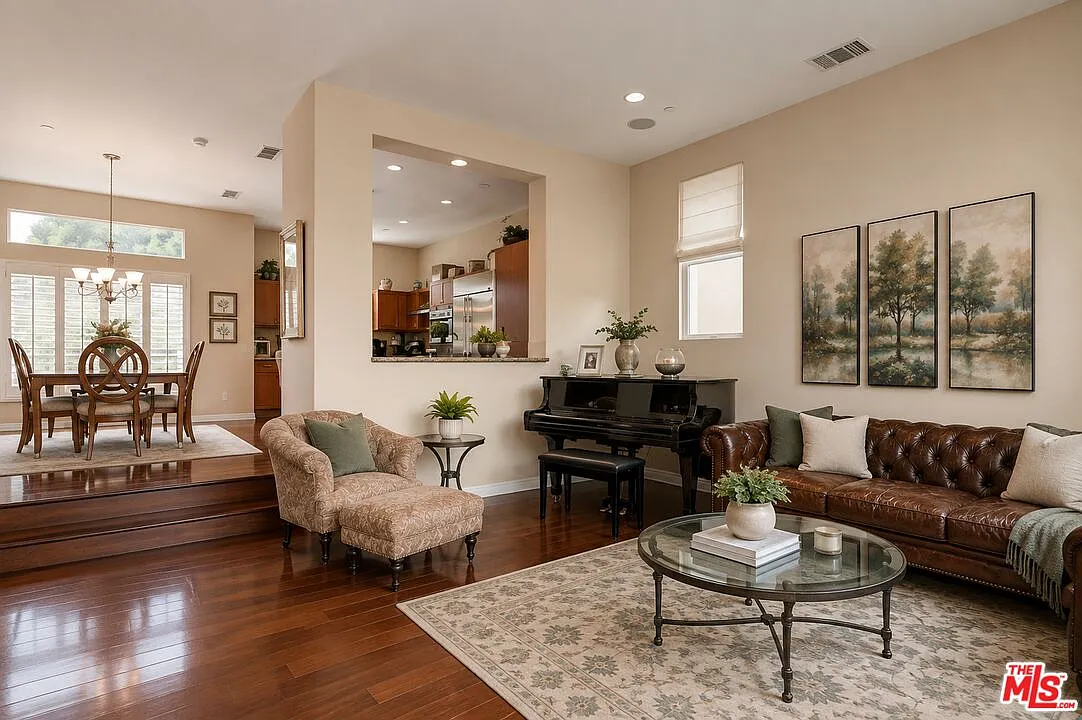 3 bed, 4.0 bath, 1992 sqft, $9,000 — Photo 3