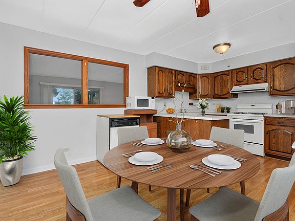 2nd image of 6146 S Kensington Ave #106
