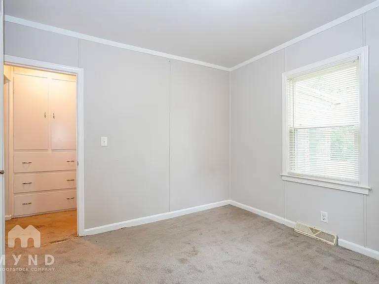 1630 Elaine Rd — Photo 14
