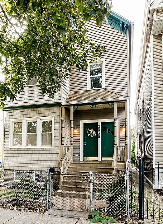 1st image of 2515 W Medill Ave