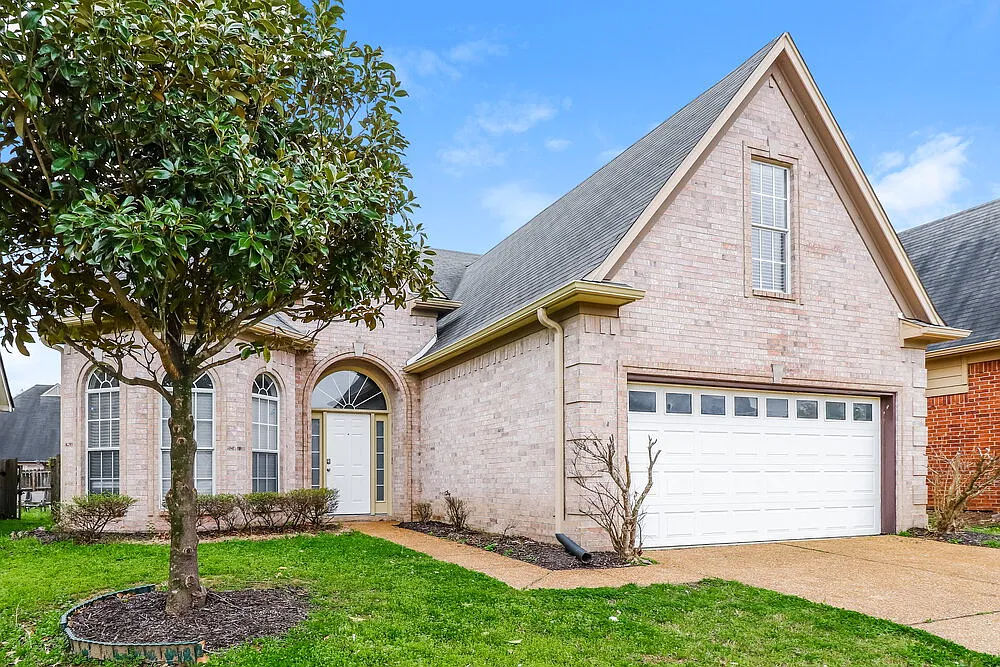 4 bed, 2.5 bath, 2230 sqft, $2,970 — Photo 4
