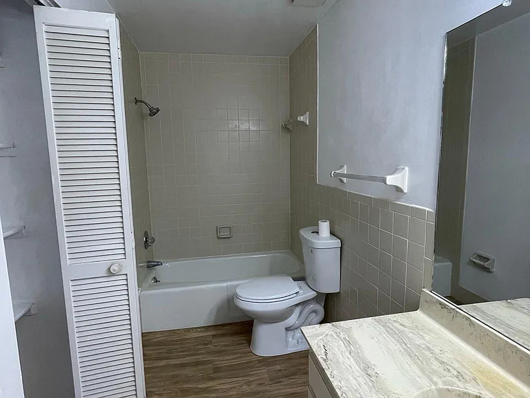 81 Emerald Ct — Photo 9