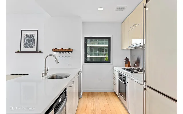 Sold by Douglas Elliman | media 7