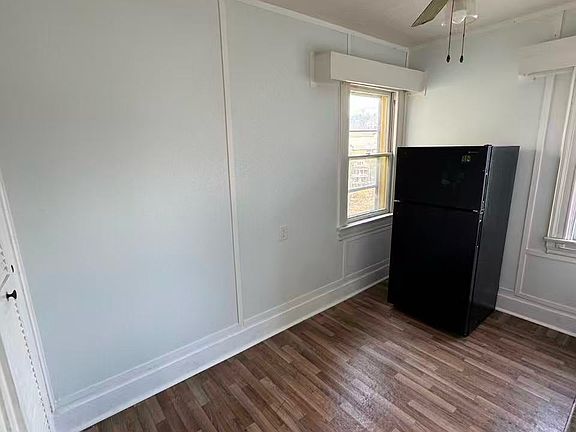 4th image of 21 Oakwood Rd APT 2