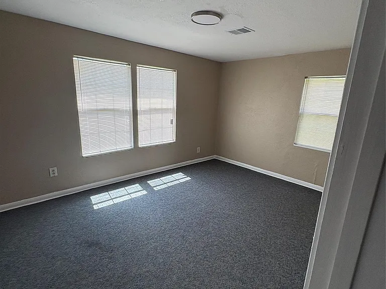 6610 Stearns St — Photo 10